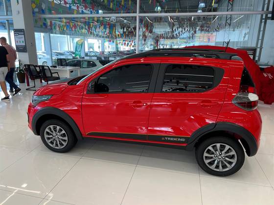 FIAT MOBI 1.0 EVO FLEX TREKKING MANUAL FIAT MOBI 1.0 EVO FLEX TREKKING MANUAL
